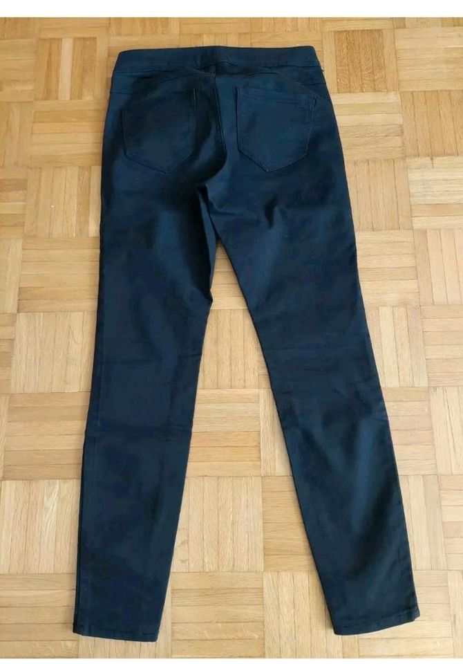 Yessica Jeans Hose Jeggings Elastischer Bund Gr.38 Schwarz in Landsberg (Lech)