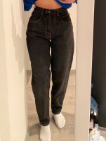 Cosmos Basic Jeans schwarz baggy vintage Gr. 36 Baden-Württemberg - Appenweier Vorschau