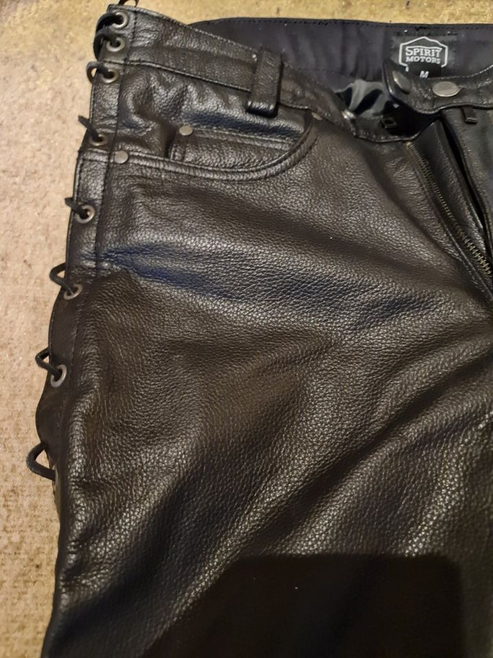 Bikerhose, Lederhose, Schnürlederjeans, Jeans, Hose in Weil der Stadt