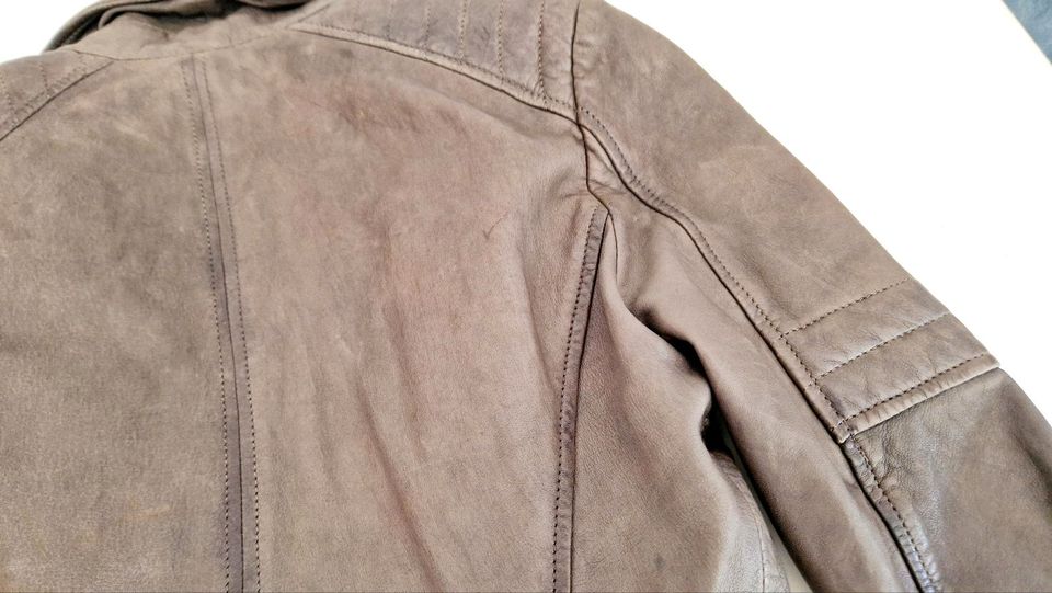 Gipsy Loud Slim Fit Leder Jacke Biker S grau taupe tailliert in Krefeld