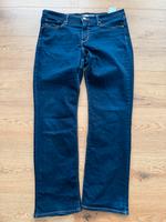 Levi’s 314 shaping straight Jeans Größe W32 L30 dunkelblau Bayern - Maxhütte-Haidhof Vorschau