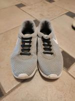 Schuhe Nike Sneaker Gr. 41 Mecklenburg-Vorpommern - Wesenberg Vorschau