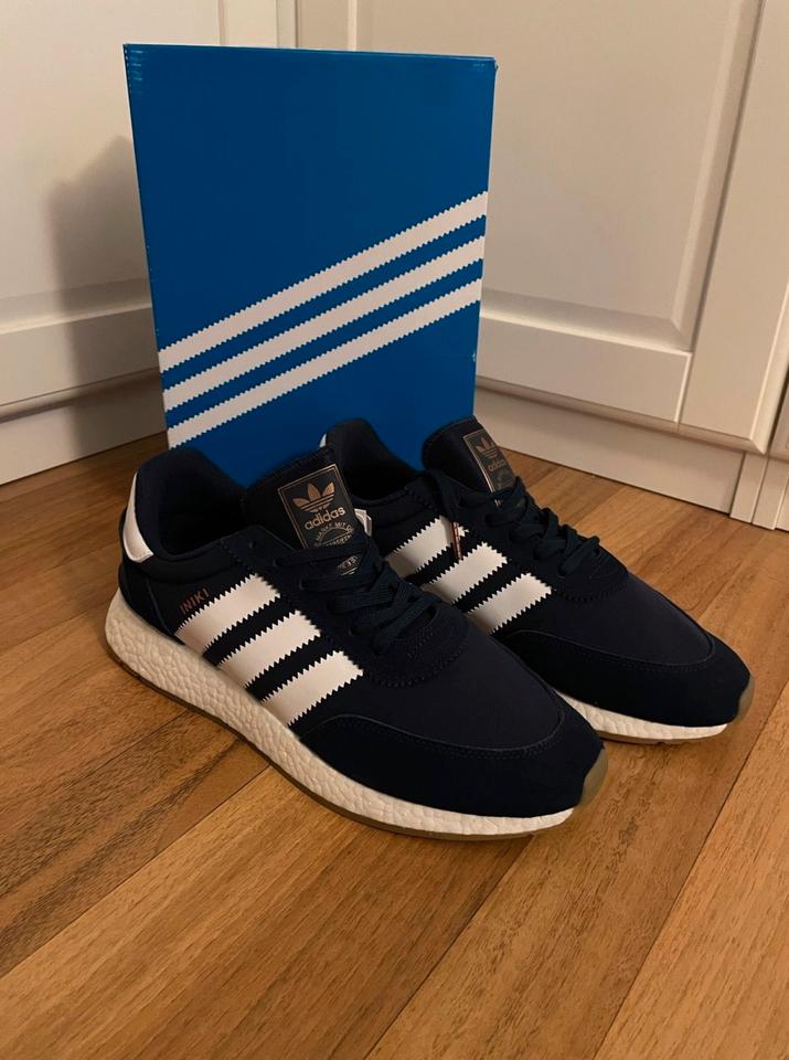 Adidas Iniki Runner Blue 2017 46 NEU BB2092 Pride of 70s in Leipzig Sellerhausen Stunz kleinanzeigen