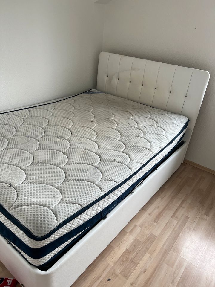 Boxspringbett Weiß in Köln