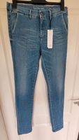 Calvin Klein Jeans blau W 31 L 34 neu Etikett Baumwolle top Preis Nordrhein-Westfalen - Bedburg Vorschau