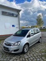 Opel Zafira B Family, 7 Sitzer, TÜV 09/2024 Mecklenburg-Vorpommern - Stralsund Vorschau