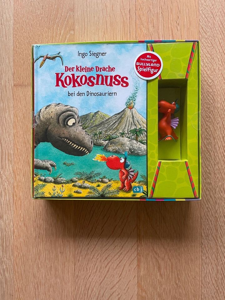 Der kleine Drache Kokosnuss Geschenkbox Buch mit Figur in Düsseldorf