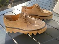 Lloyd Plateau Schnürrschuhe neuwertig Größe 38 Bayern - Ochsenfurt Vorschau