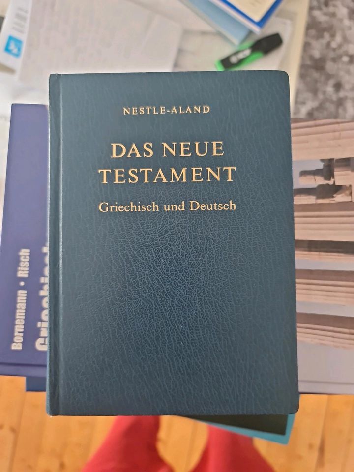 Das neue testament Griechisch und Deutsch in Centrum