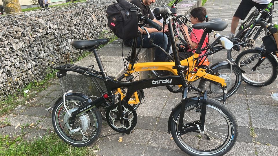 Klapprad E bike riese und müller 18 Zoll mit schieb Hilfe in Dortmund