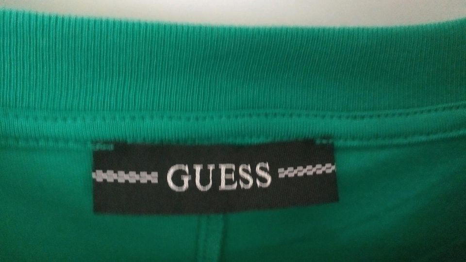 Guess T-Shirt M grün blau waves tropisch Strand Sommerurlaub in Dresden