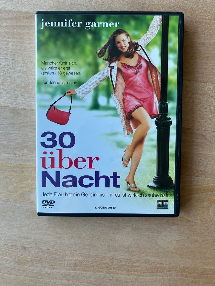 30 über Nacht (DVD) - Jede Frau hat ein Geheimnis, ... in München