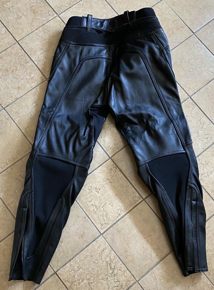 Damen Polo Motorradlederhose schwarz, Gr. 42, ungetragen in Runkel