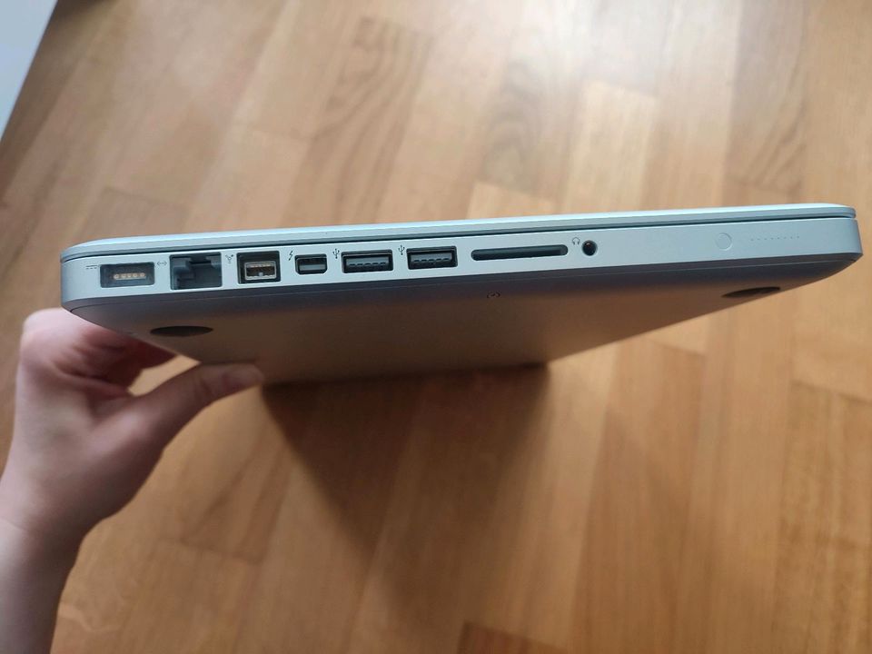 MacBook Pro 13,3 inch (2012) in Originalverpackung für Bastler in Hamburg