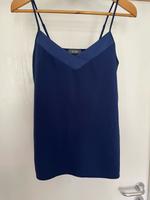 Kiomi Top Gr. 36 Oberteil Bluse Sommer Edel dunkelblau Leipzig - Altlindenau Vorschau
