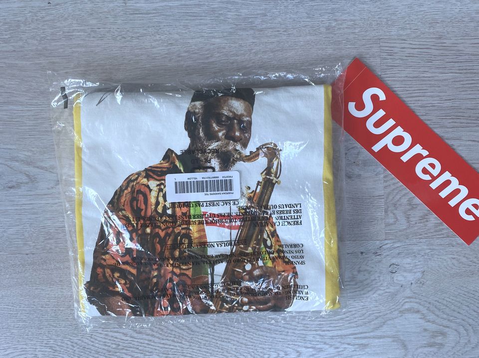 Supreme Pharoah Sanders Photo Tee in L in Überherrn