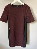 Weinrotes Kleid von Warehouse, Gr. 34 Brandenburg - Panketal Vorschau