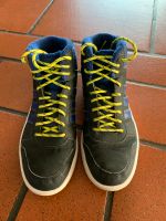 Adidas halb hohe Schuhe Größe 39schwarz mit blauen streifen Nordrhein-Westfalen - Salzkotten Vorschau