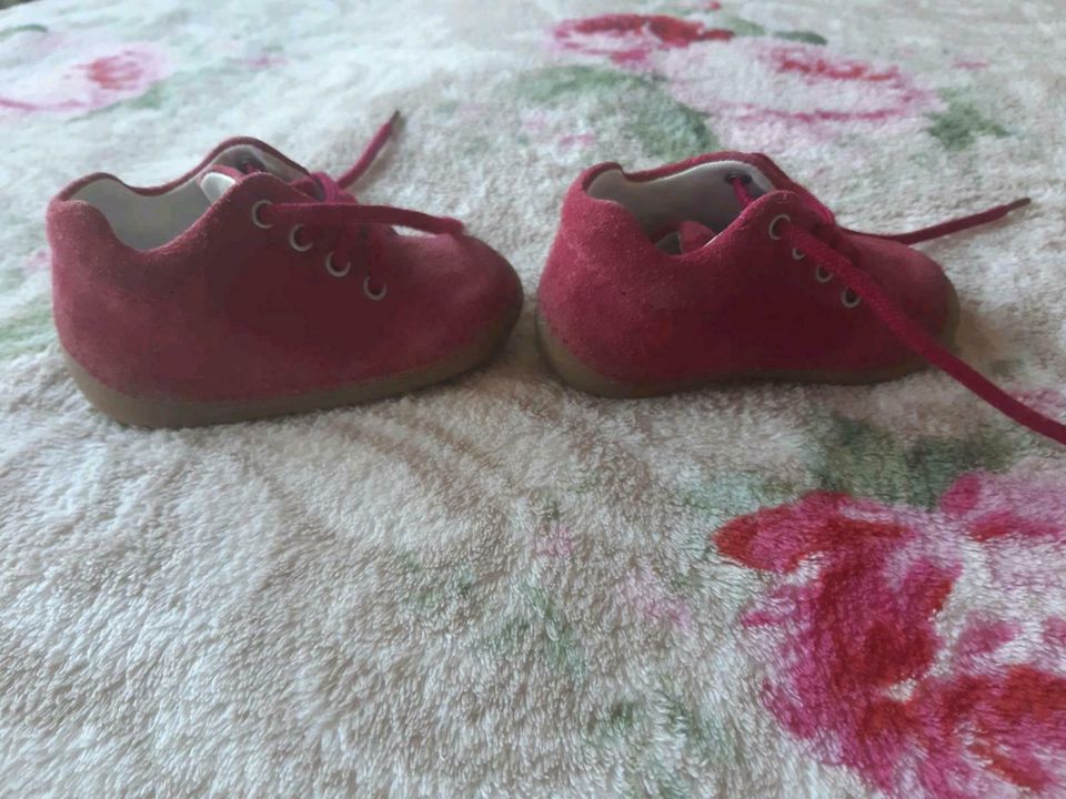 Elefanten Lauflernschuhe Lederschuhe Babyschuhe Wildleder Gr. 19 in Bremen