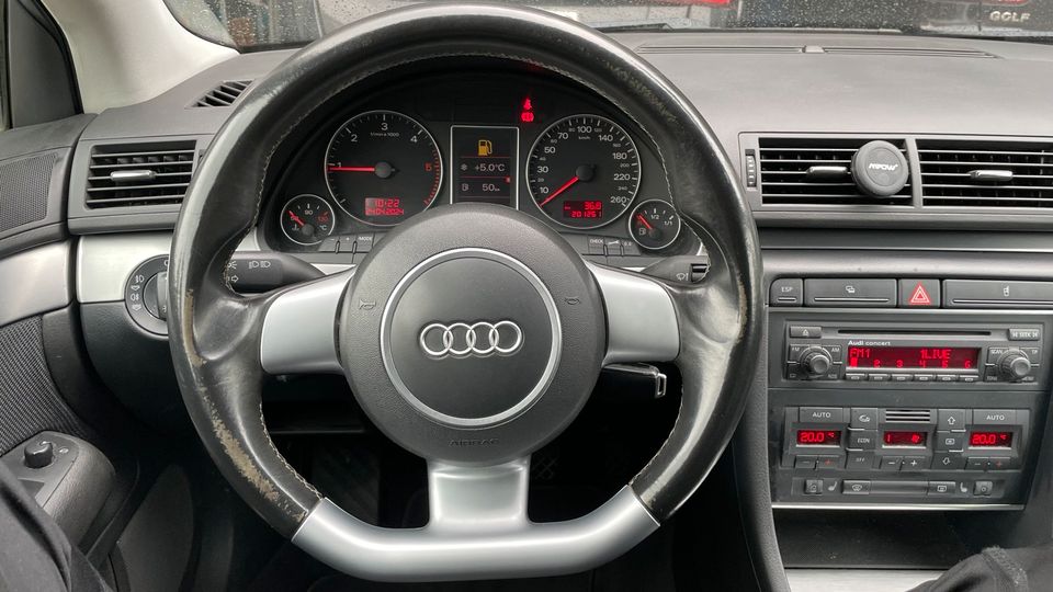 Audi A4 B7 2.0 tdi in Höxter