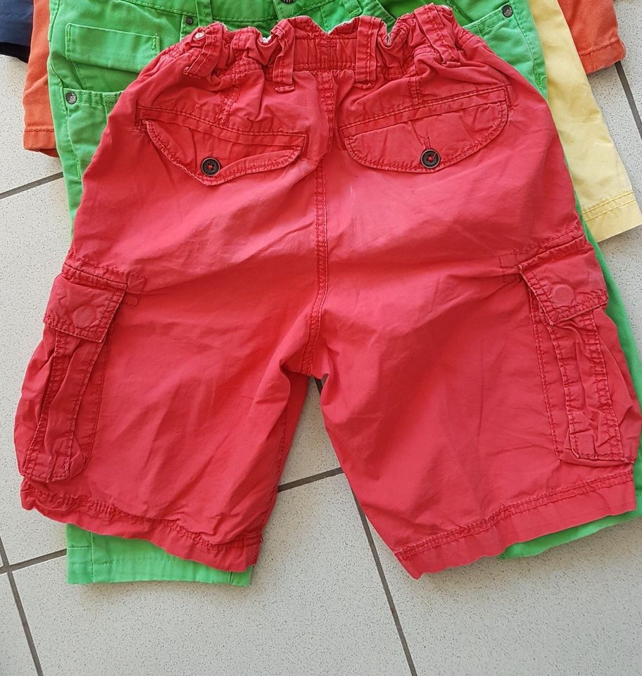 Bermudas mit verstellbarer Taille Gr. 140 in Bingen