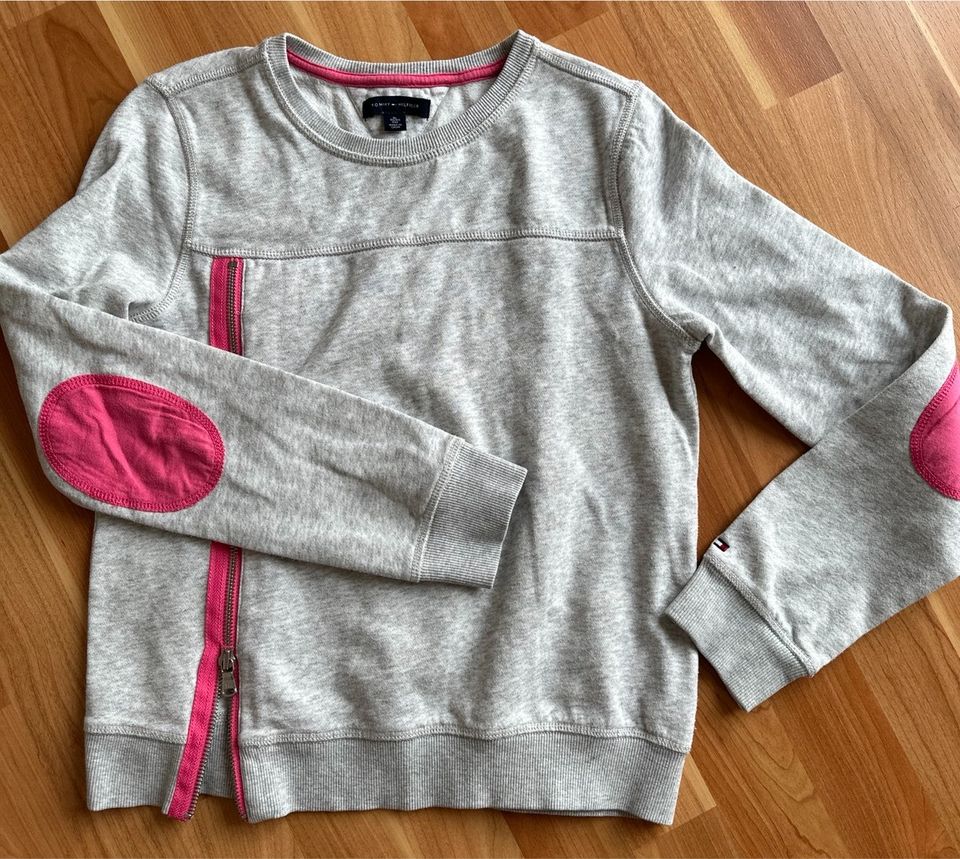 Wie neu Original Tommy Hilfiger Pullover 164 in Biebertal