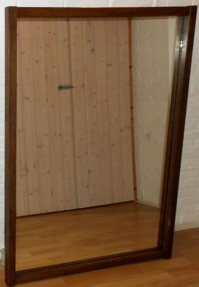 Großen, schweren Spiegel, - mit schwerem, massivem Holzrahmen ! in Barßel