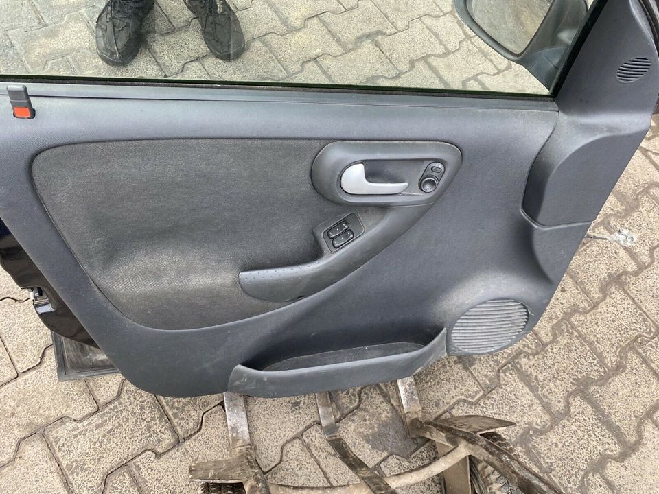 Opel Corsa C Bj05 Tür vorne Links Z20R in Idar-Oberstein