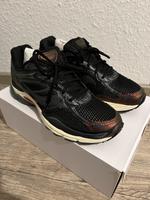 Saucony Progrid Omni 9 Größe 10,5 / 44,5 black Nordrhein-Westfalen - Mülheim (Ruhr) Vorschau