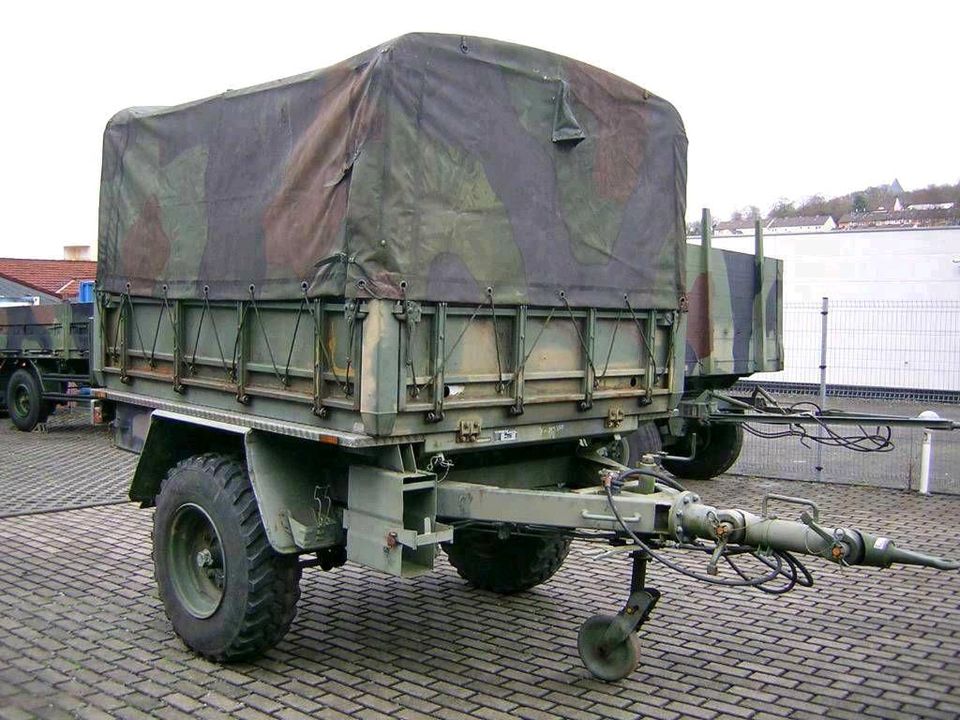 Bundeswehr Anhänger, druckluftgebremst ( UNIMOG + TRAKTOR ) in Netphen