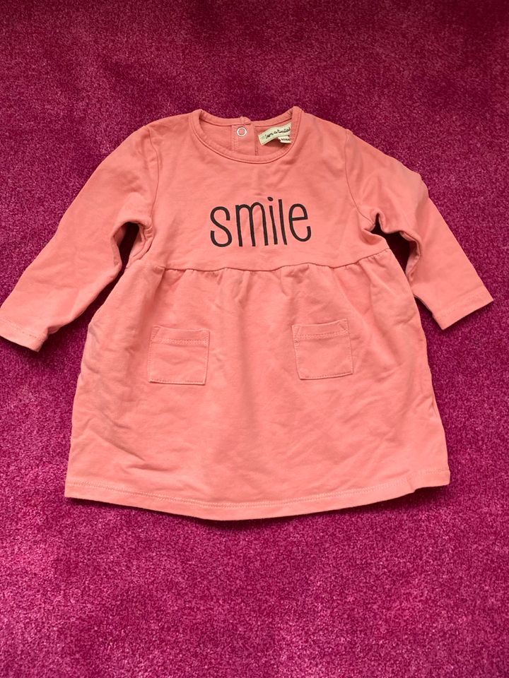 Süßes Kleid Smile Gr.62/68 in Delmenhorst