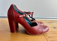 Pumps mit Riemchen Mary Janes in dunkelrot mit Blockabsatz Gr. 39 Sachsen - Klipphausen Vorschau