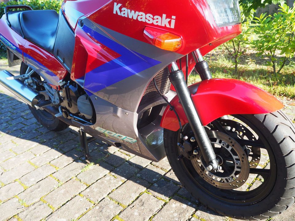 Motorrad Kawasaki GPX 600 R in Scheeßel