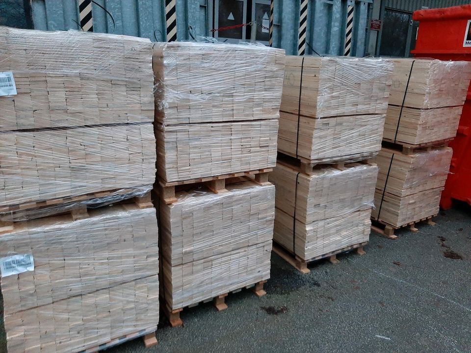 Bretter, Holzbretter, Bauholz 1140mm x 75mm x 17mm in Darmstadt