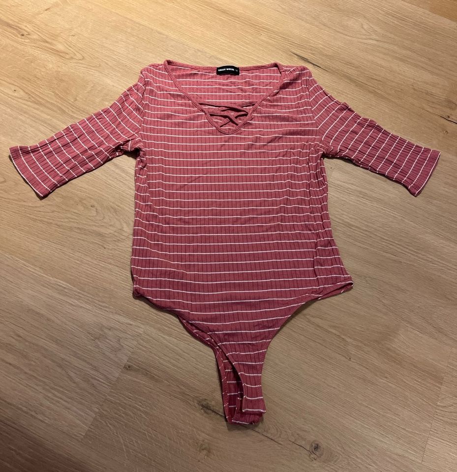 Tally Weijl Body Oberteil, T-Shirt Damen XL pink, weiß **NEU** in Laupheim