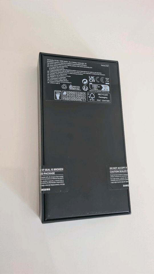 Samsung S22 neu original verpackt in Baesweiler