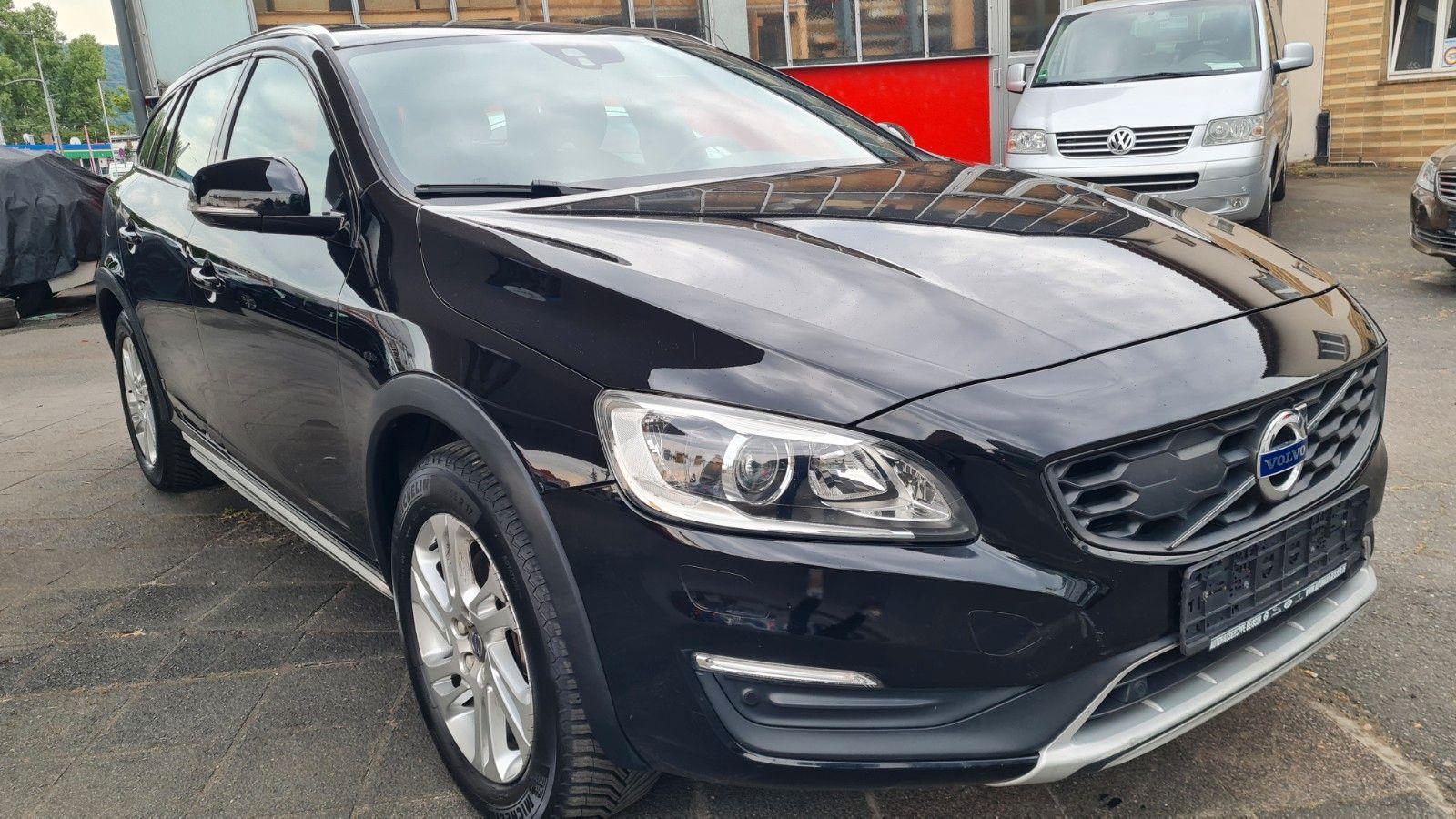 Abbildung des Autos Volvo V60 Cross Country