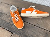 I‘MYM‘I  Sneaker orange mit lila Kappe hinten, Gr.39 Hessen - Kassel Vorschau