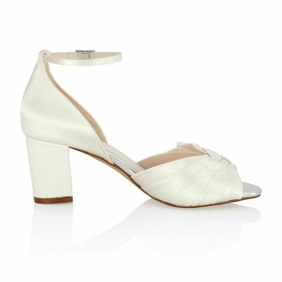 Brautschuhe Ivory Satin Rainbow Eliza Schuhe Braut Sandalen in Meckenbeuren