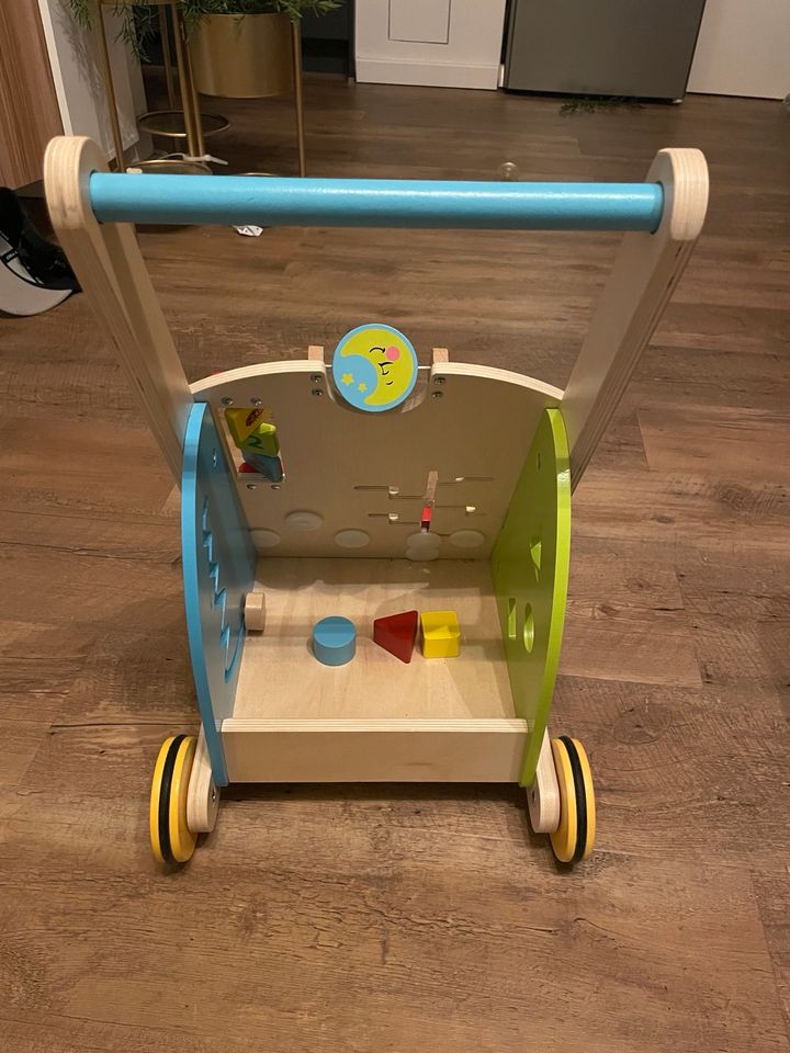 Lauflernwagen aus Holz MyToys super Zustand in Köln