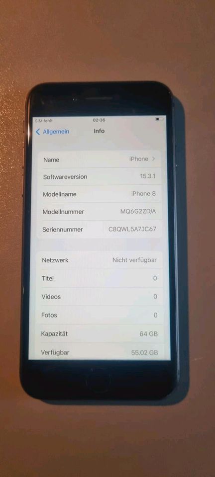 Iphone 8 64GB schwarz mit minimalen Gebrauchsspuren in Zeuthen