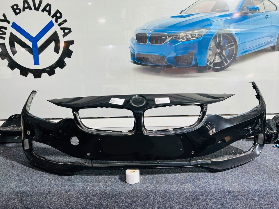 51STV BMW F32 F33 F36 FRONTSCHÜRZE STOẞSTANGE VORNE STOẞFÄNGER VO in Essen