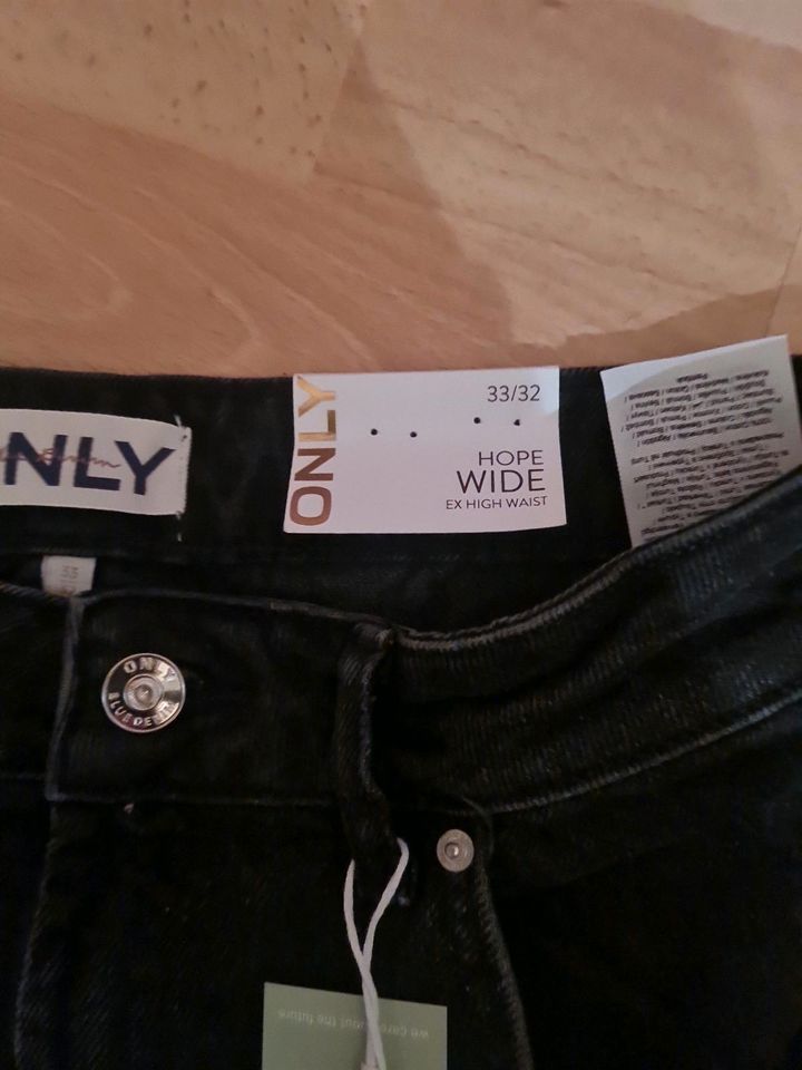 Only Jeans schwarz Neu mit Etikett in Merzig