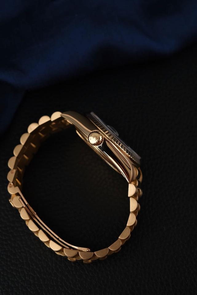 Rolex Day-Date 36 18038 Yellow Gold, Blue Vignette Diamond Dial in Ulm