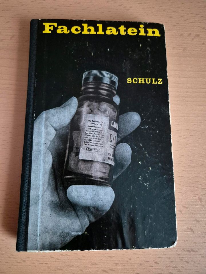 FACHLATEIN, DDR Lehrbuch in Weißenfels