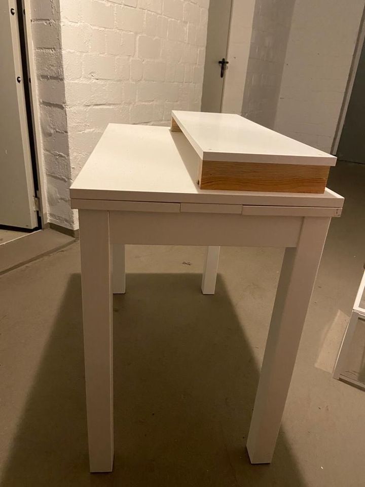 Ikea Tisch weiß - Ausziehbar in Schenefeld