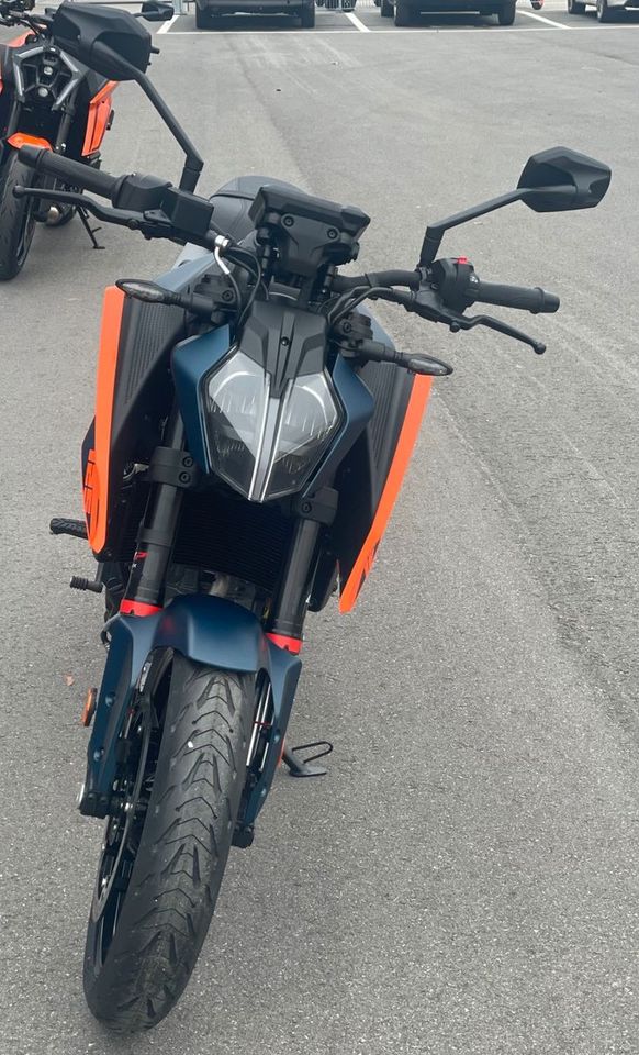 KTM Duke 125 ABS 2024 2,99 % Finanzierung in Bad Kreuznach