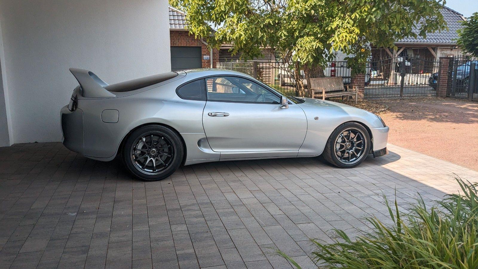 Abbildung des Autos Toyota Supra 3.0i Twin T…