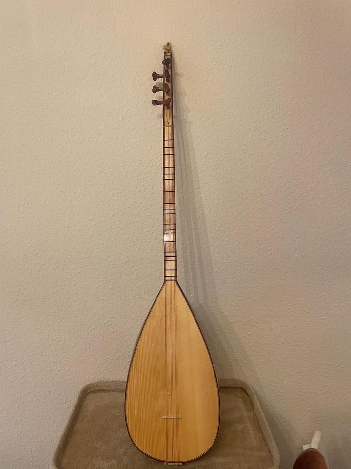 Bağlama Saz (Orientalische Gitarre) in Hanau