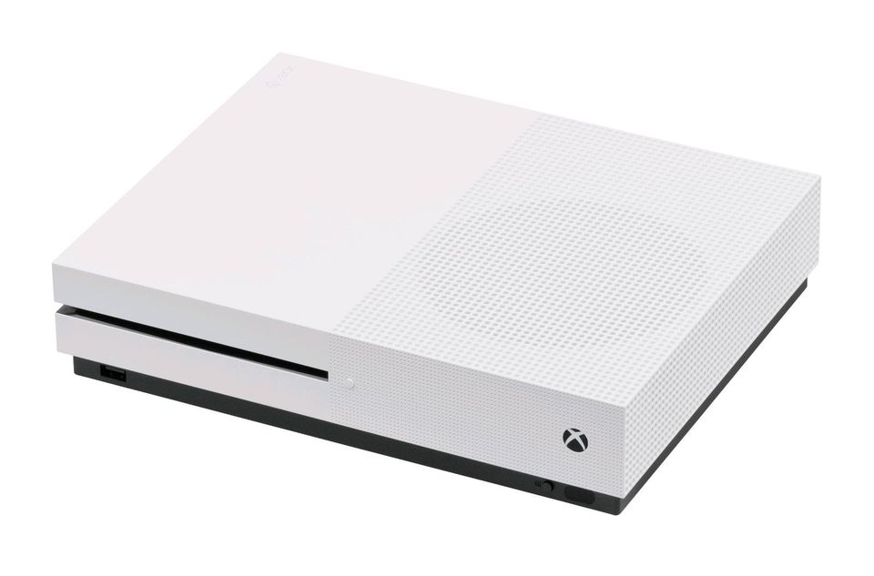 Xbox One S in Neubrandenburg